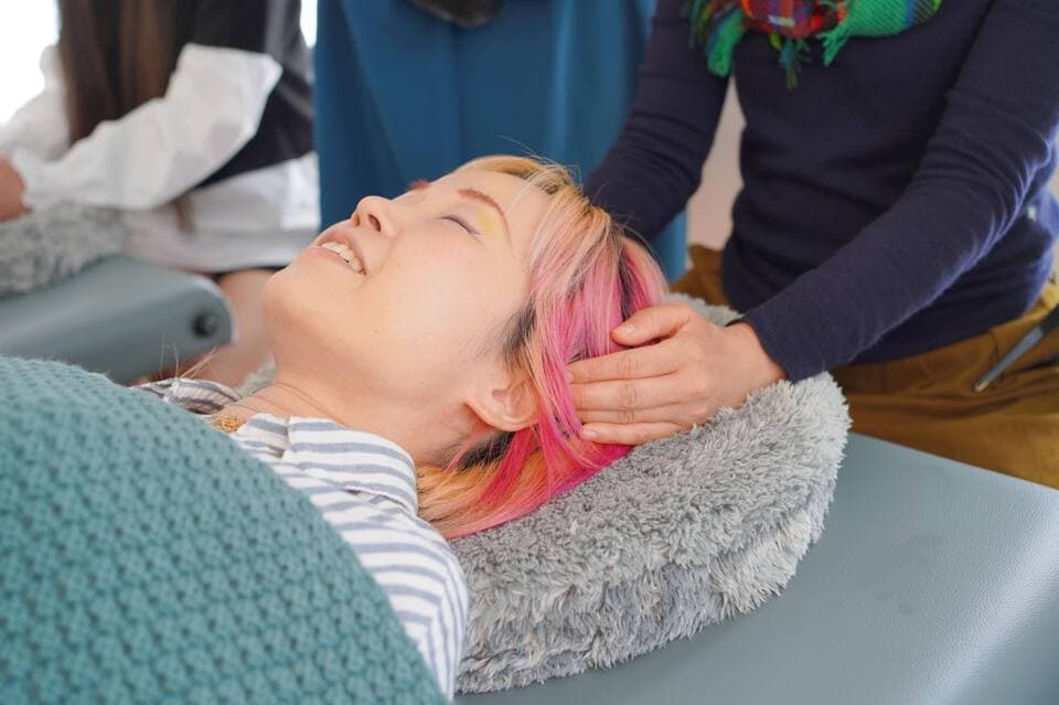 頭部のポイントを的確に学んでいきます。